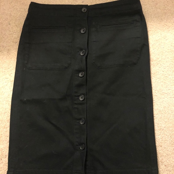 Black denim Uniqlo skirt - Picture 1 of 5